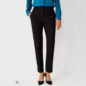 Ann Taylor Petite Curvy Ankle Pant in Black - Size 4P